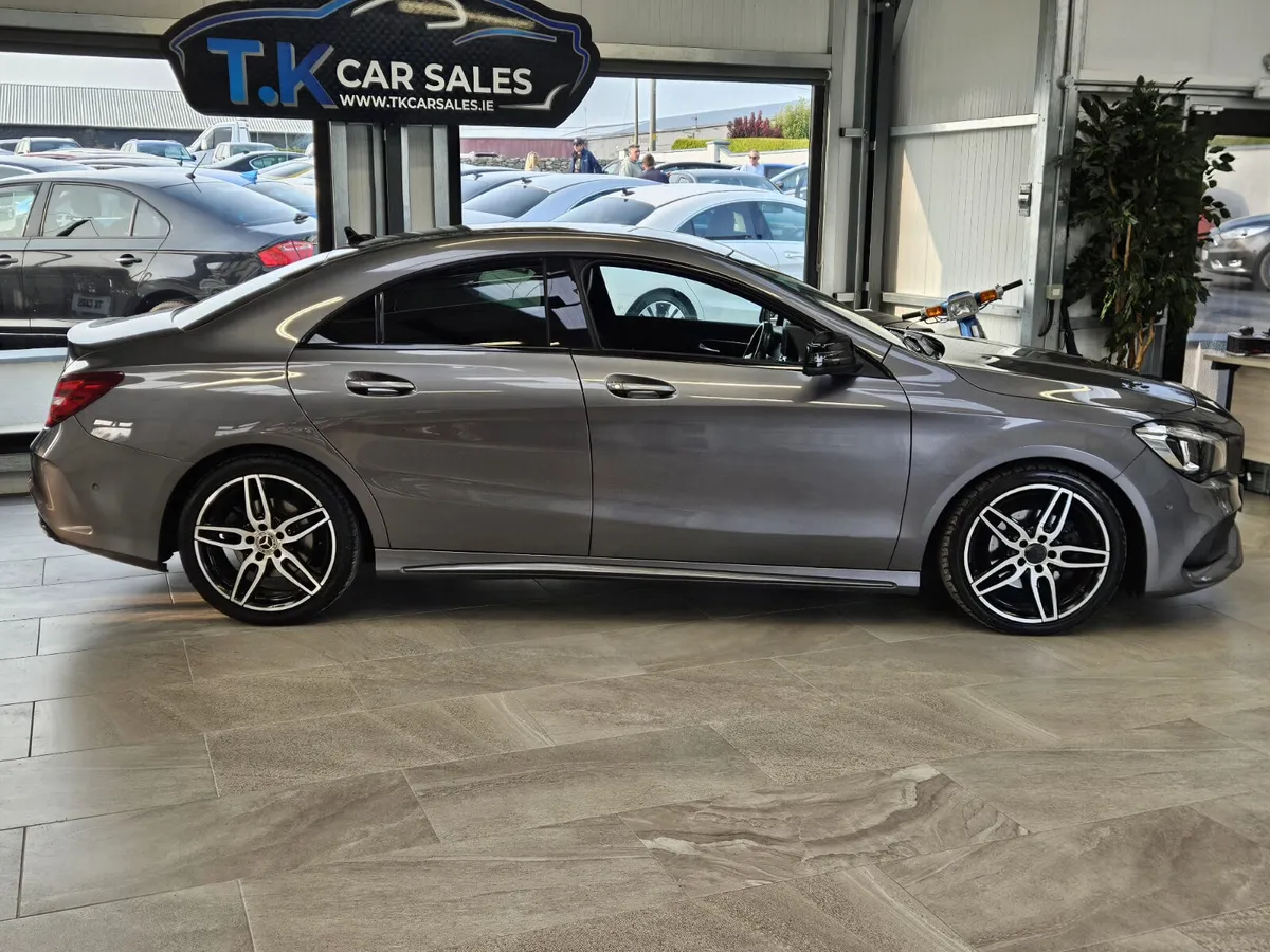 17 MERCEDES-BENZ CLA 200 D AMG LINE - Image 2