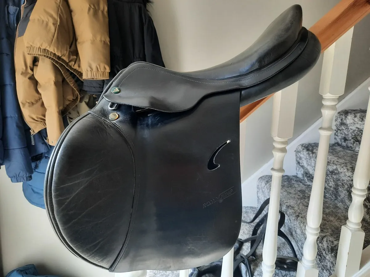 Tack Room Clear Out Samshield, Freejump & Saddles. - Image 1