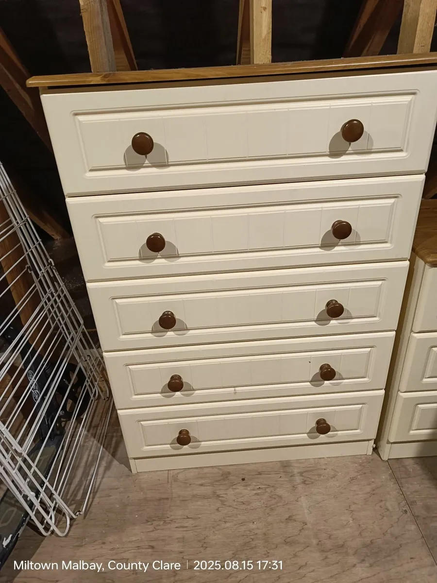 Chest of drawers - Image 3