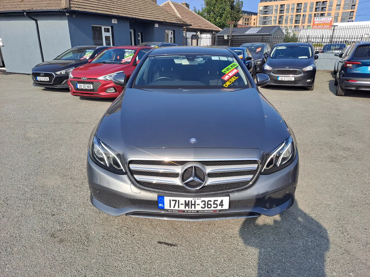 Mercedes-Benz E 220 D SE 4DR AUTO (LOW KMS) - Image 3