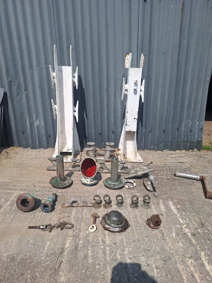 Boat accessories - Image 1
