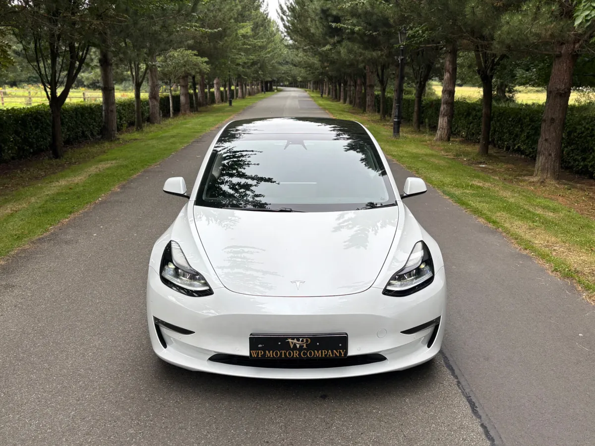 Tesla Model 3 2022 long range - Image 4