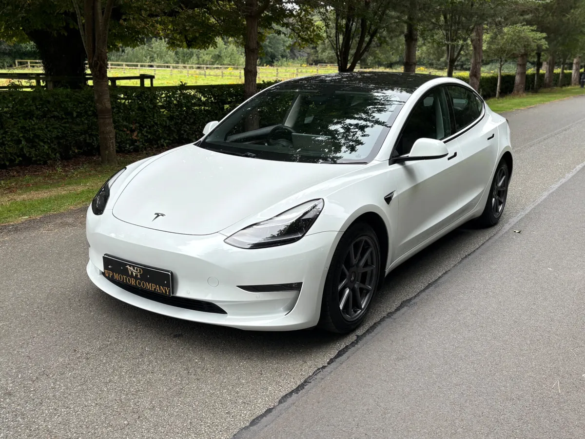 Tesla Model 3 2022 long range - Image 2