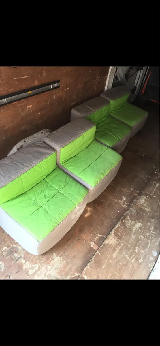 Wesco floor seats 4 - Image 1