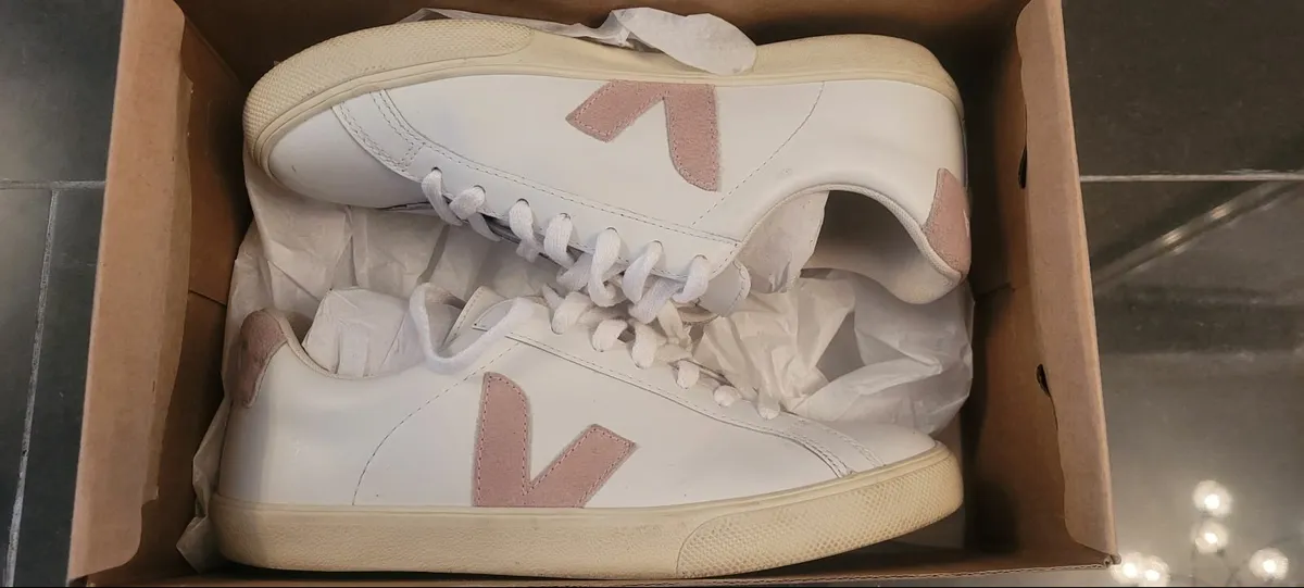 Trainers - Image 1