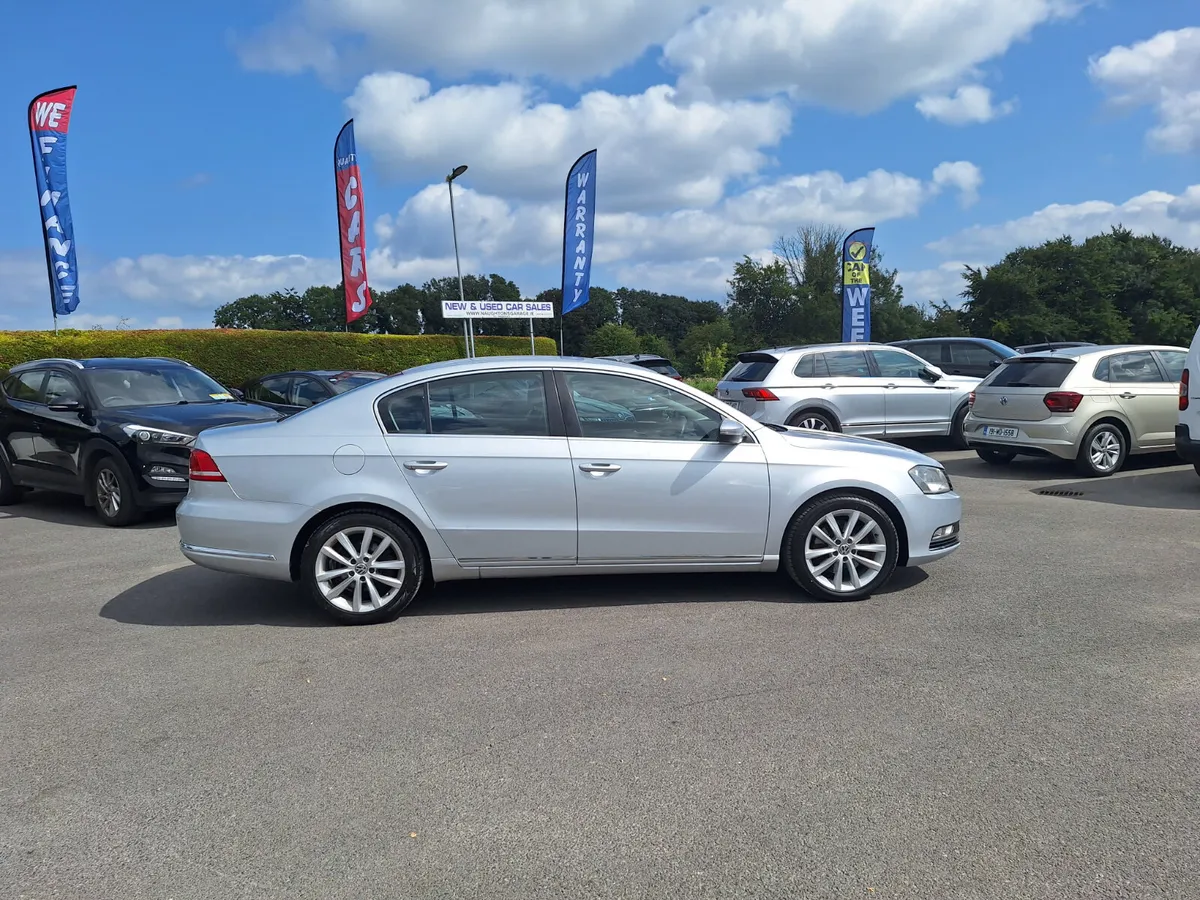 Passat 2.0 Tdi Executive *Leather/Heat Seats - Image 2