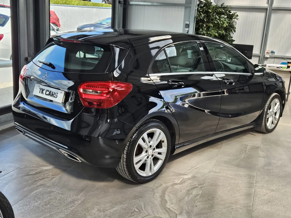 16 MERCEDES-BENZ A-CLASS A180 D SPORT EXECUTIVE - Image 4