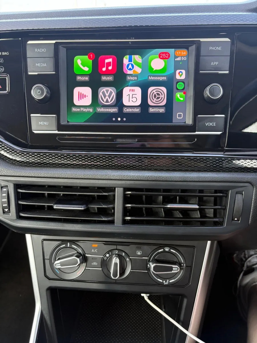 Volkswagen Polo 2024 - Image 2