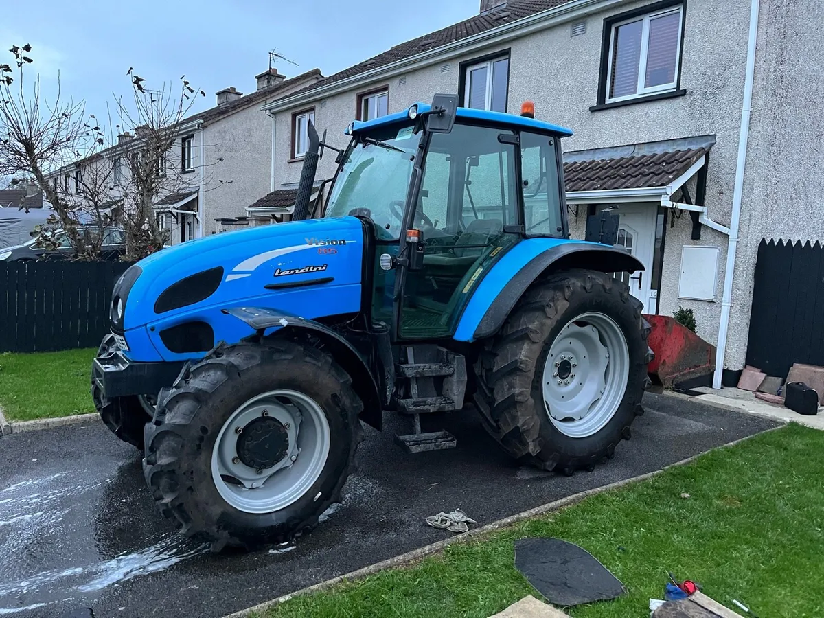 Tractor - Image 3