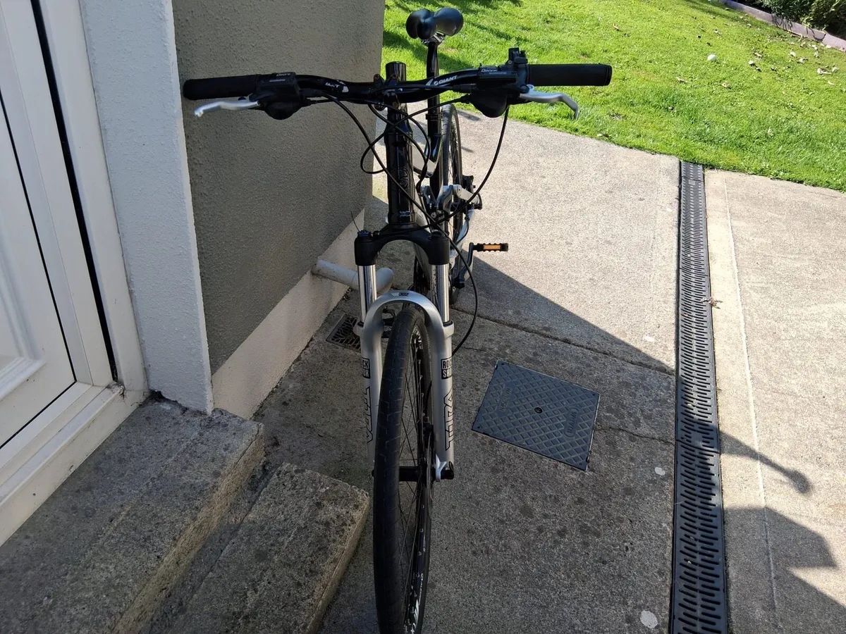 Giant Yukon 1 Bicycle - Image 3