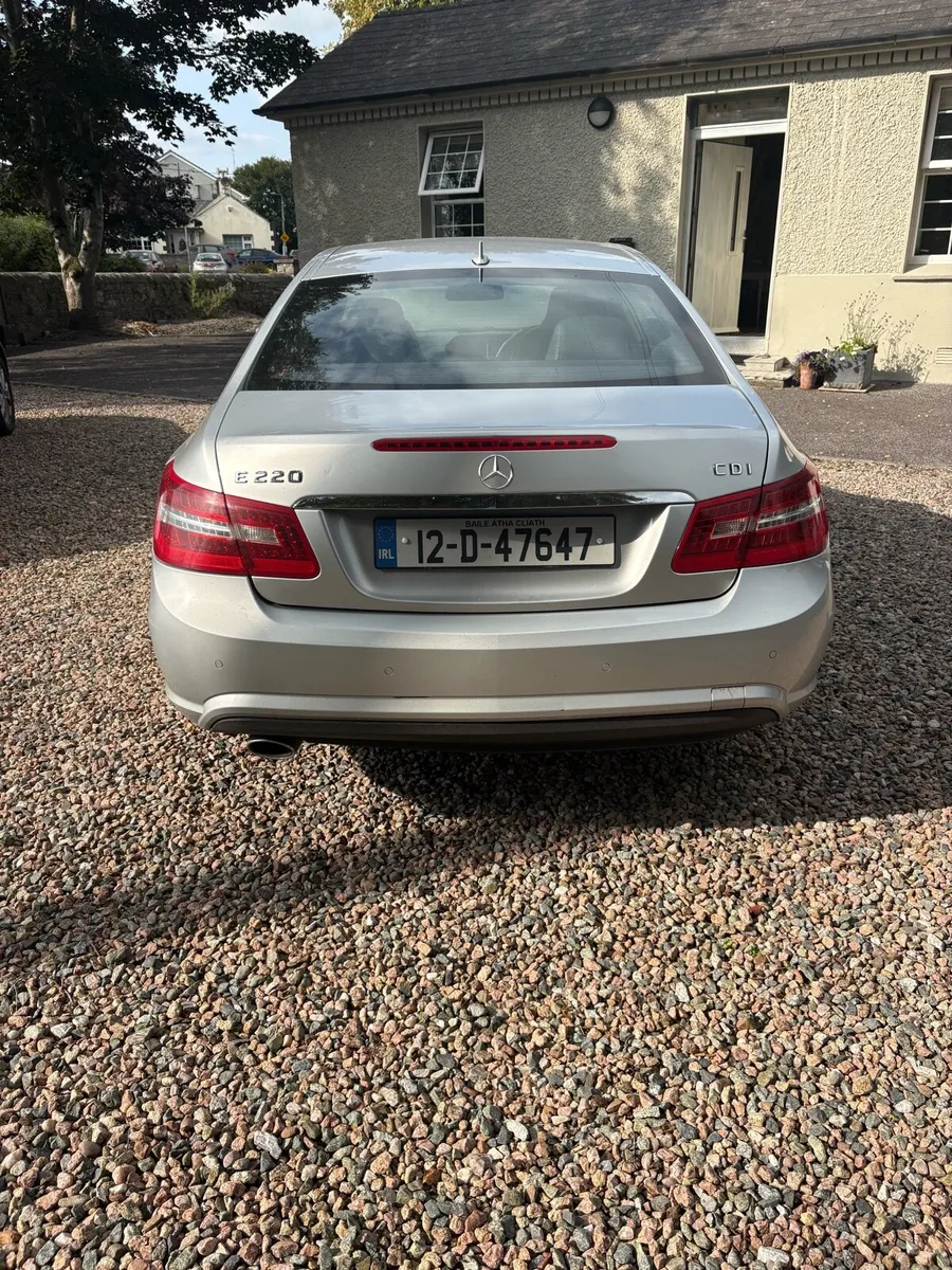 Mercedes E220 CDI - Image 2