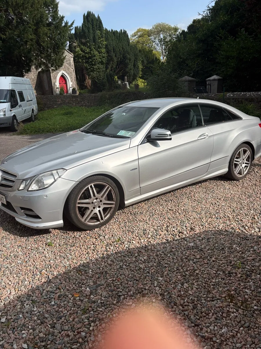 Mercedes E220 CDI - Image 4