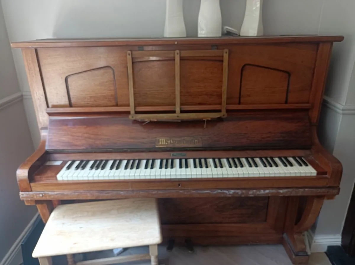 Merkur, Berlin Piano - Free for collection - Image 1