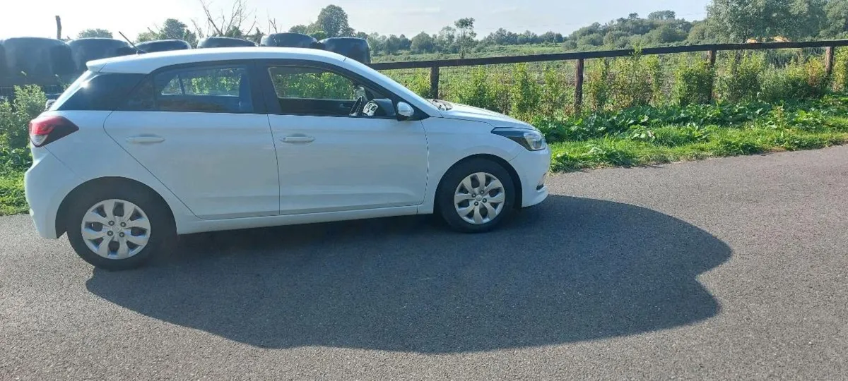 Hyundai i20 - Image 4