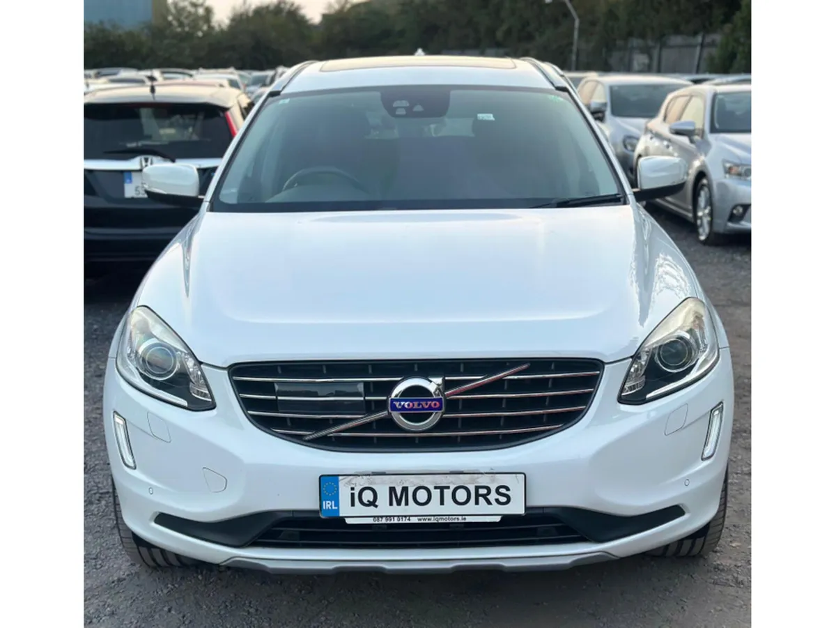 Volvo XC60 Automatic 2.0 Diesel Sunroof / Leather - Image 3