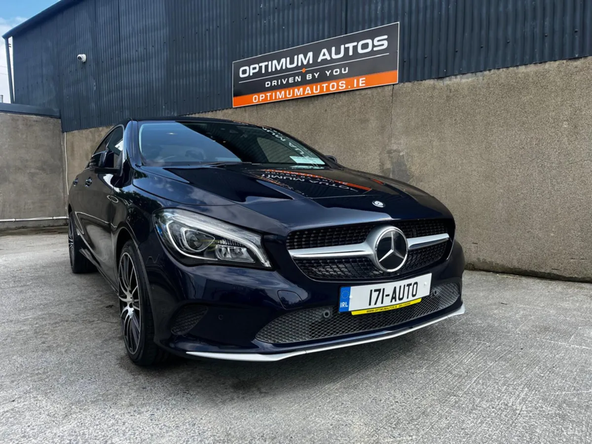Mercedes-Benz CLA CLA180 AMG STYLE - Image 3