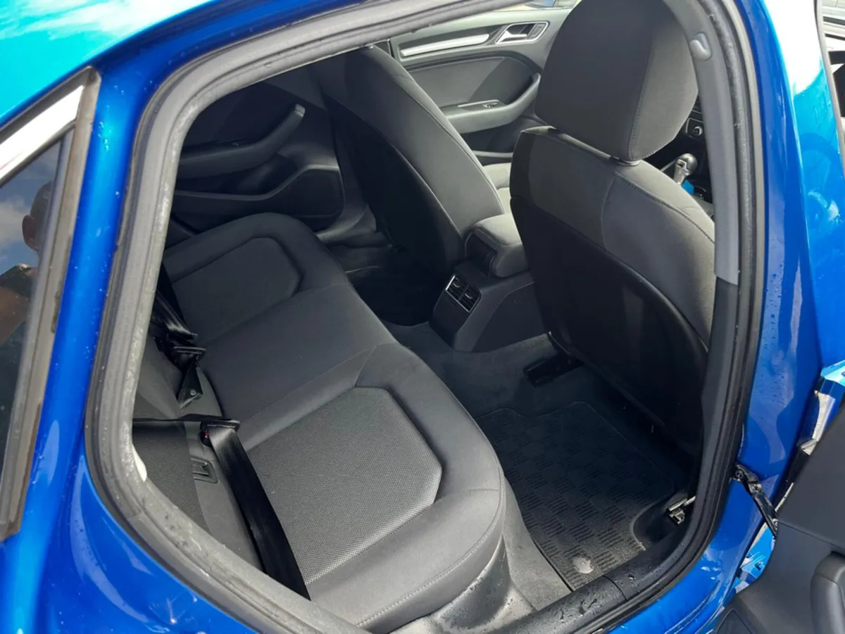 Audi A3 182 SPORT SEDAN AUTOMATIC - Image 4