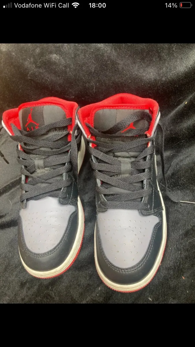 Nike Jordans - Image 4