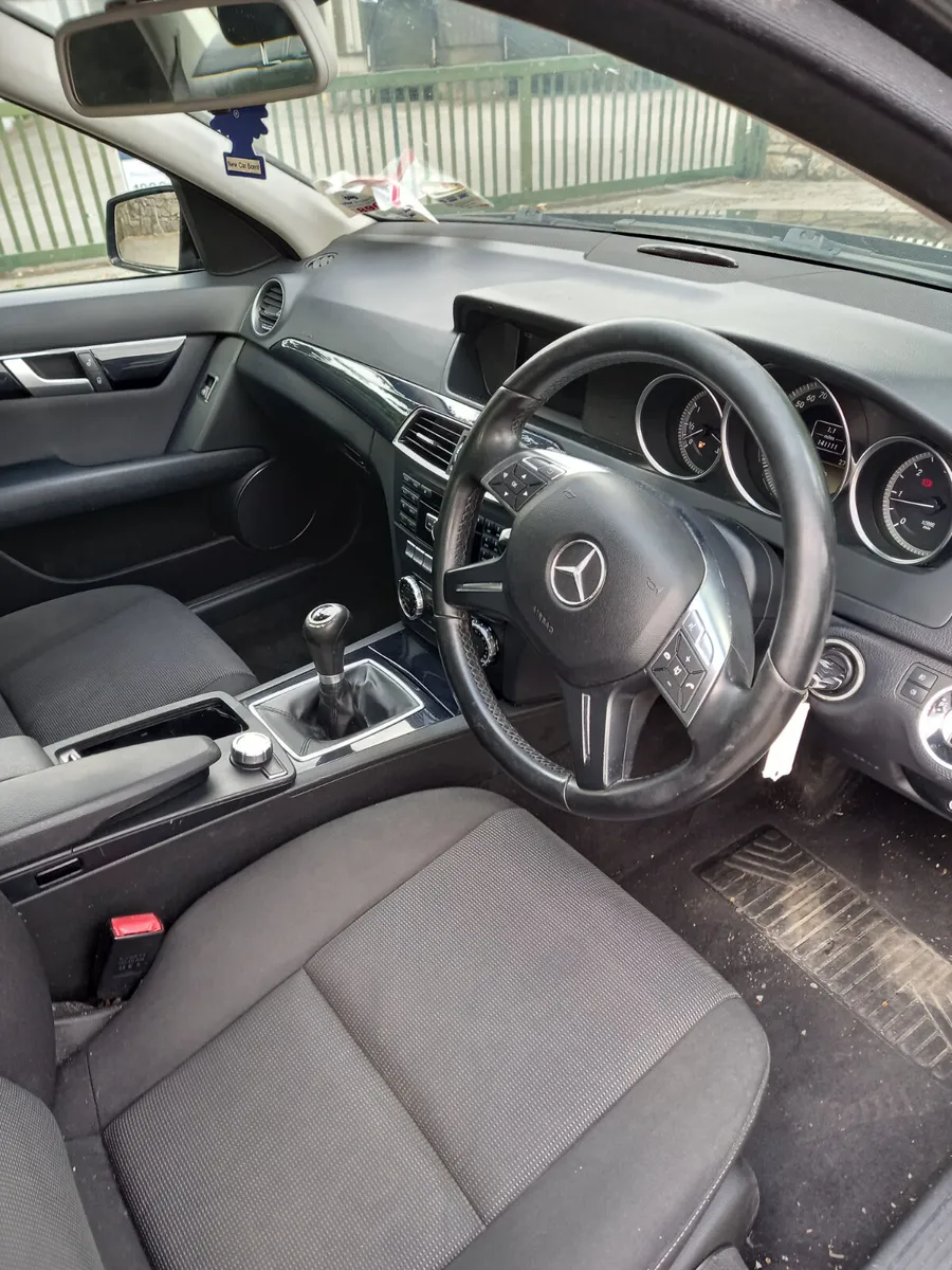 2012 Mercedes-Benz C200 2.1 Diesel - Image 2