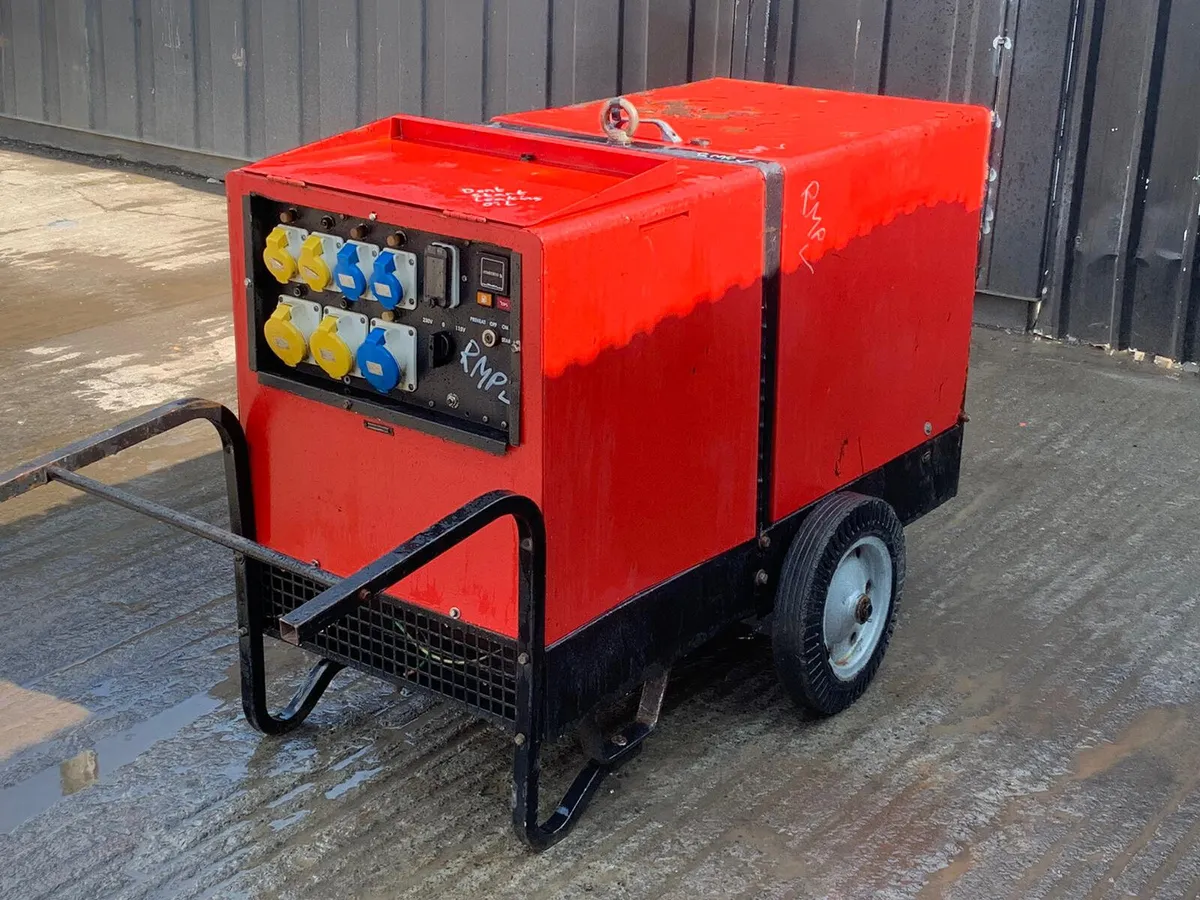 11kVA Pramac Diesel p600 Generator - Image 2