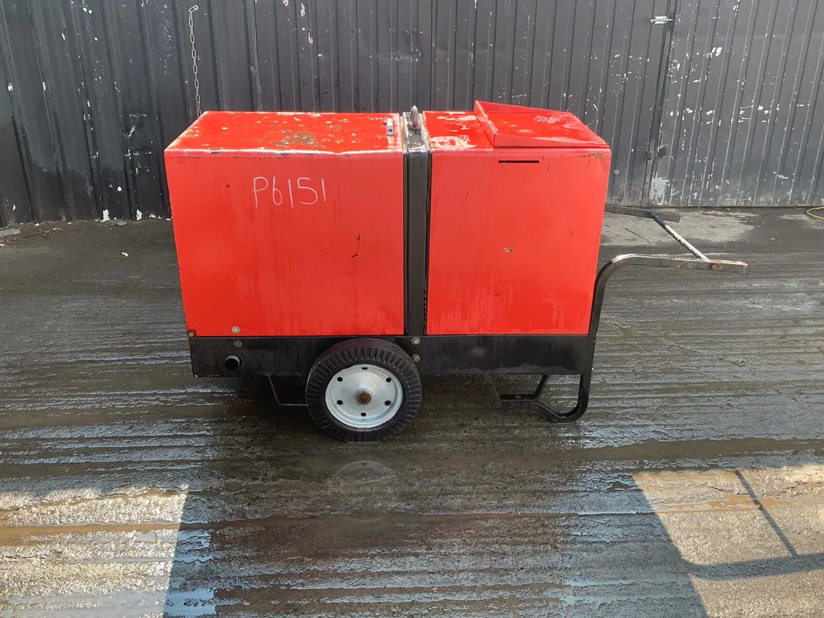 11kVA Pramac Diesel p600 Generator - Image 4
