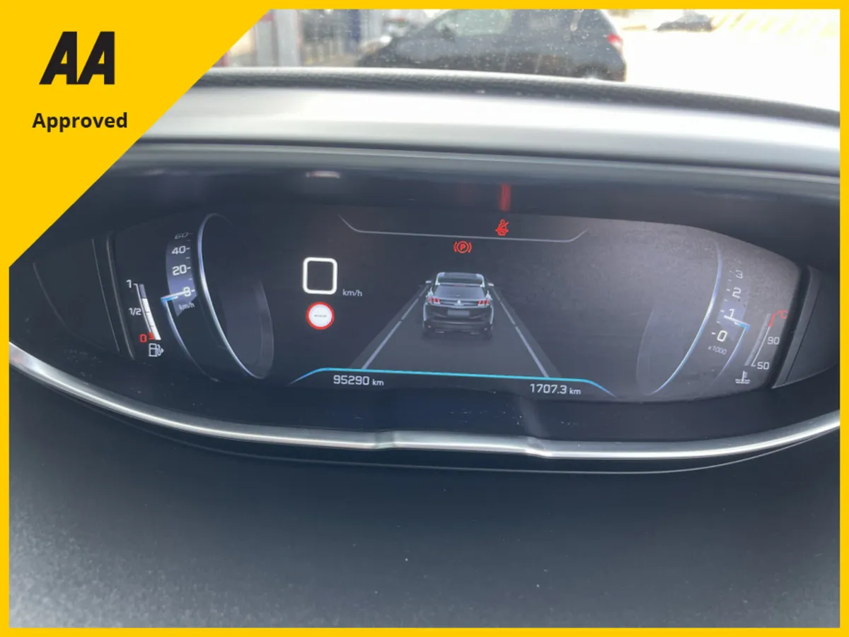 Peugeot 3008 1.5 BLUE HDI ALLURE FREE DELIVERY - Image 4