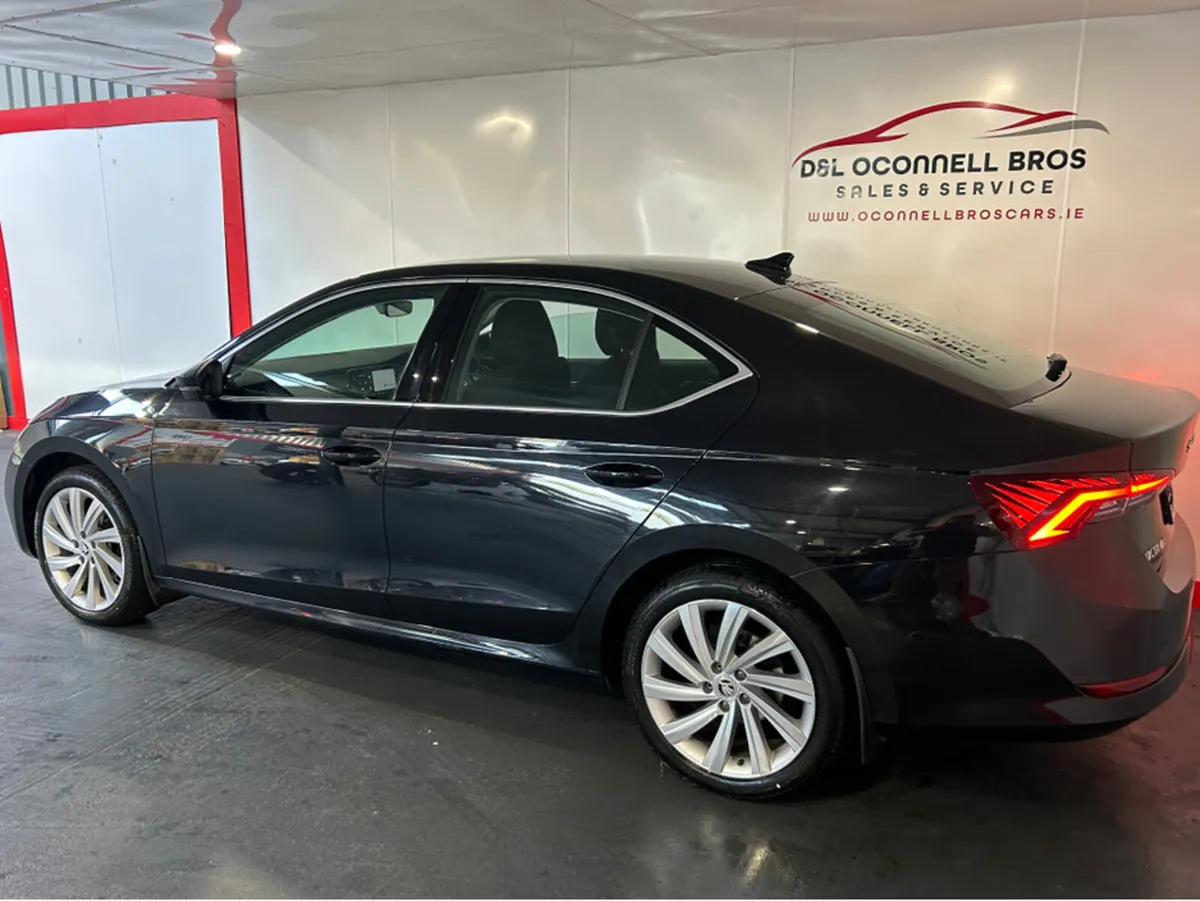 Skoda Octavia STYLE 2.0 TDI 115HP 5DR - Image 3