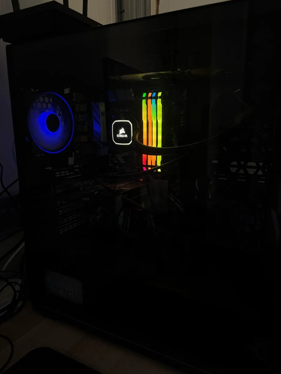 Gaming computer - Image 1