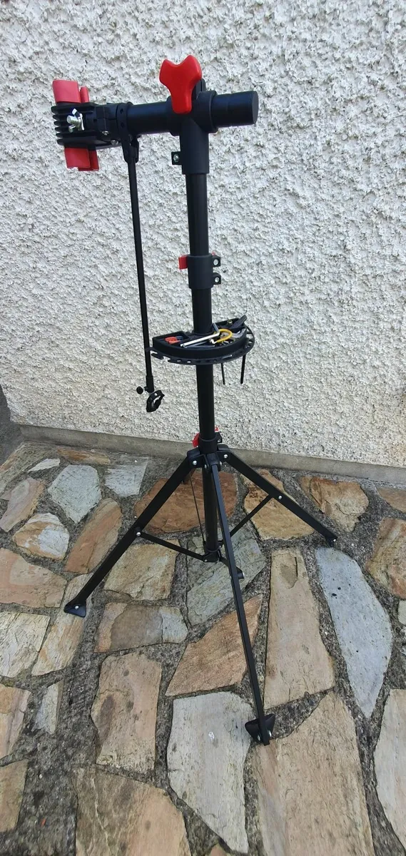 Bicycle stand