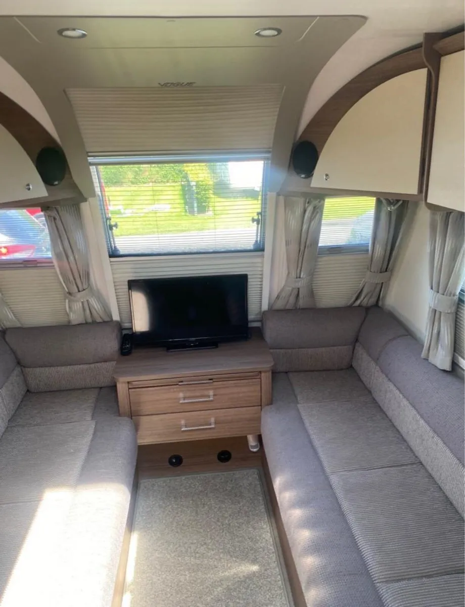 Caravan - Bailey phoenix 640 Vogue - Image 3