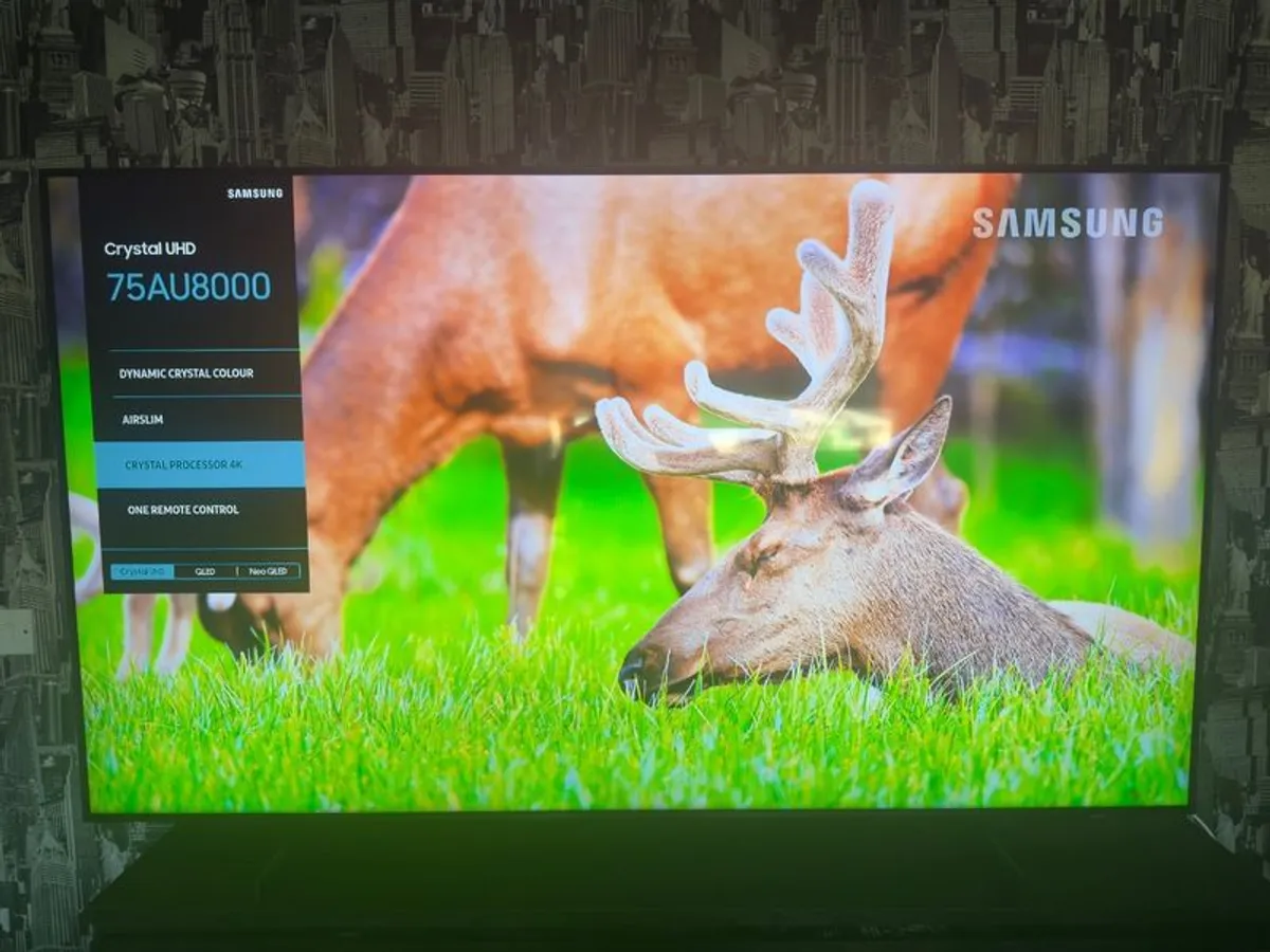 Samsung UE75AU8000 75 inch 4K UHD Smart TV Excellent Condition - Image 1