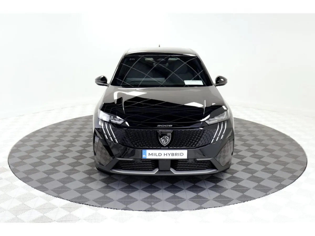 Peugeot 3008 Allure HYBRID Auto 145HP - Image 3