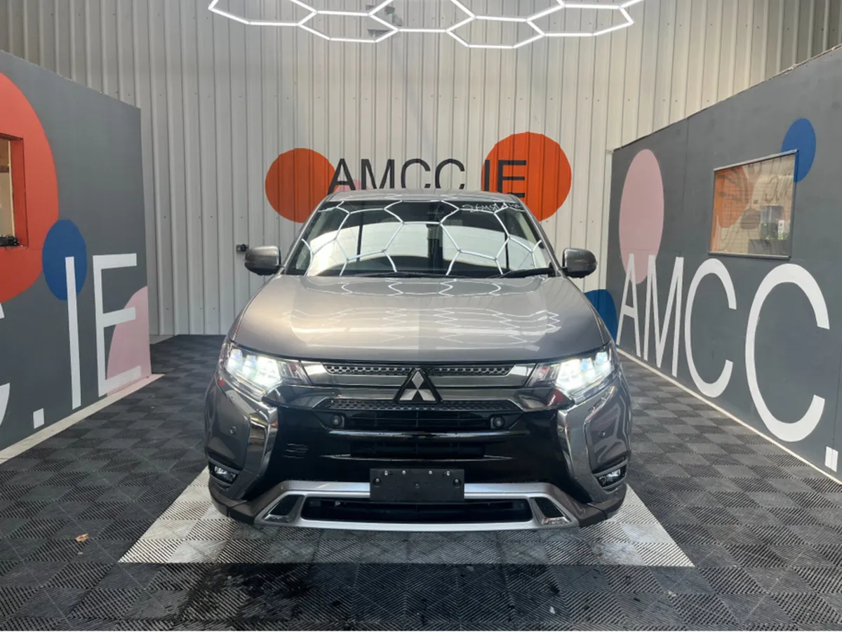 Mitsubishi Outlander 2.4 HYBRID / 110k KMs / HEATE - Image 2