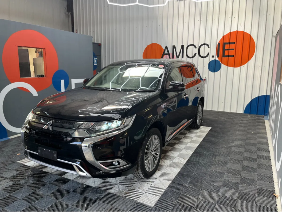 Mitsubishi Outlander 2.4 HYBID / 55KMs / HEATED SE - Image 3