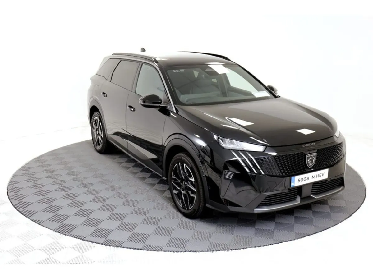 Peugeot 5008 Allure HYBRID Auto 145HP - 7 Seats - Image 1
