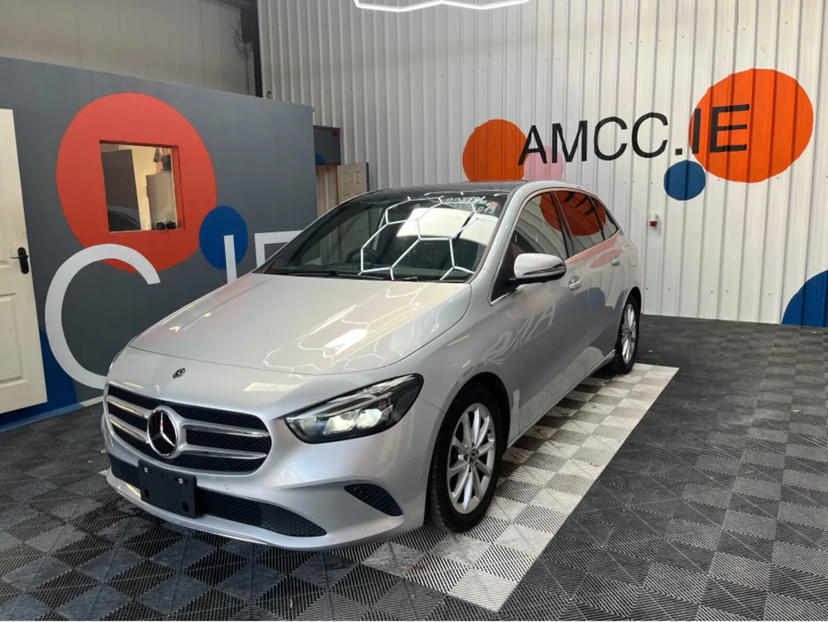 Mercedes-Benz B-Class B200D / 76k KMs / REVERSE CA - Image 3