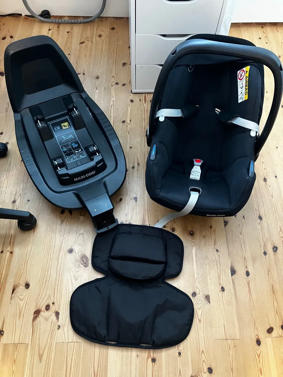 Maxi Cosy baby car seat - Image 3