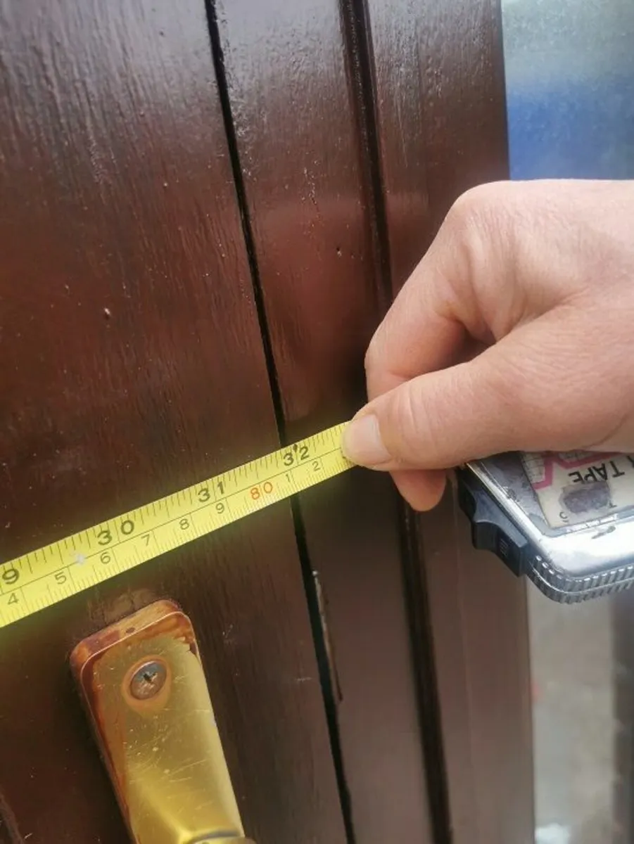 Free Front Porch: Double Glazed Windows. Teak Door - Image 4