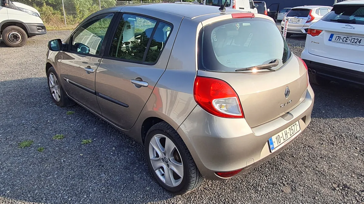 Renault Clio 2010 - Image 3