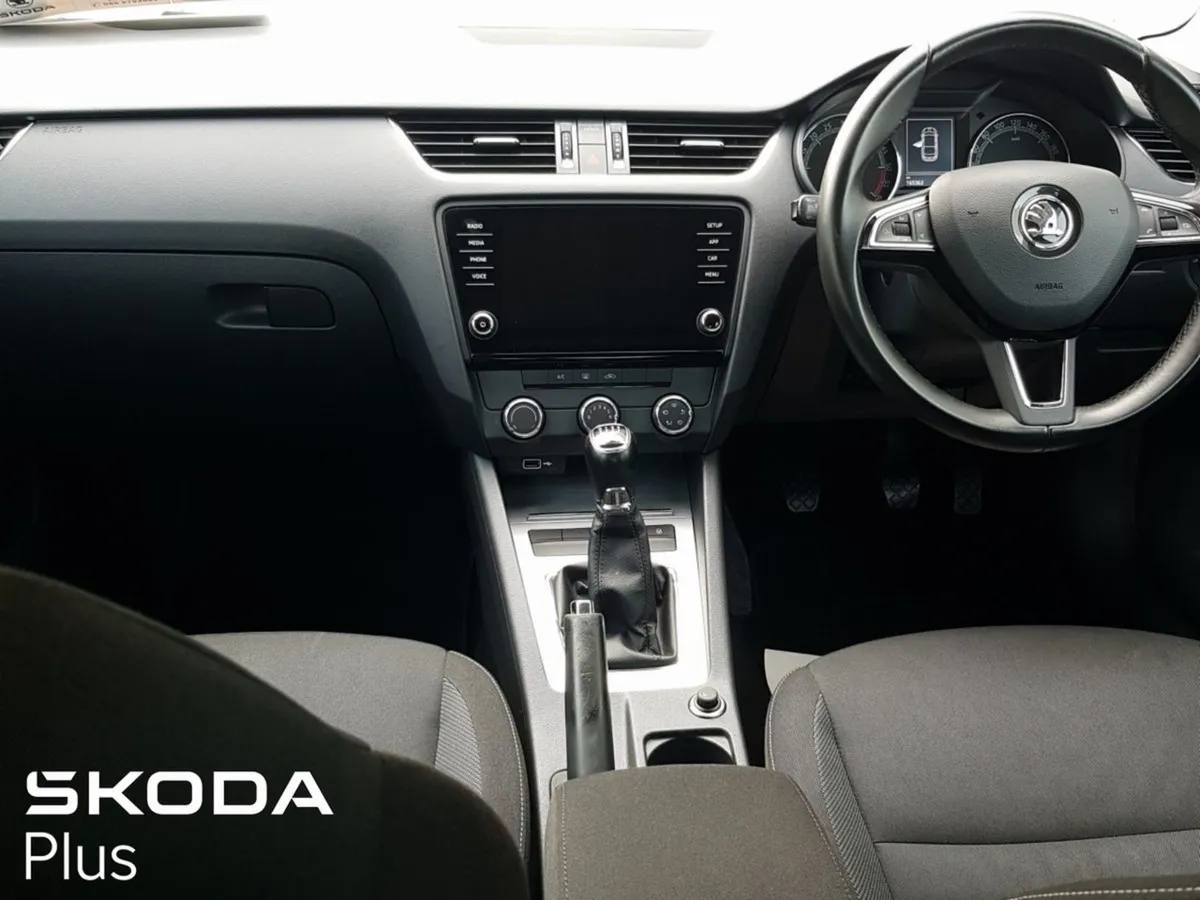 Skoda Octavia Ambition 1.6tdi 115HP - Image 2