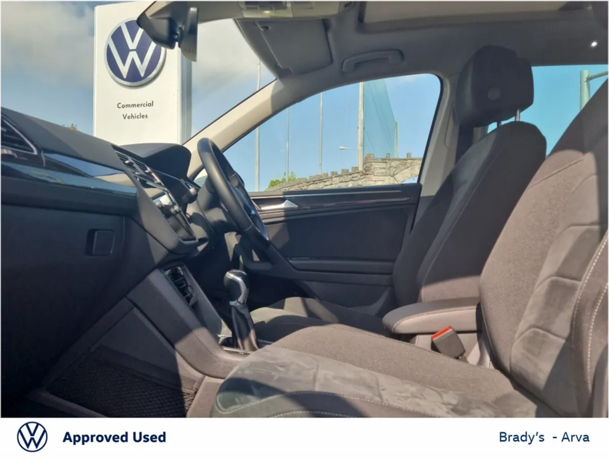 Volkswagen Tiguan ELEGANCE 2.0 TDI MANUAL 6SPEED F - Image 4
