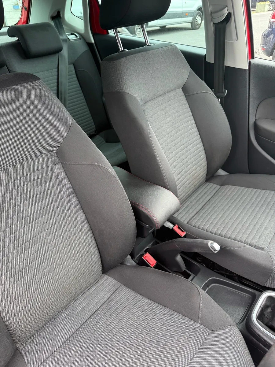 Volkswagen Polo - Image 4