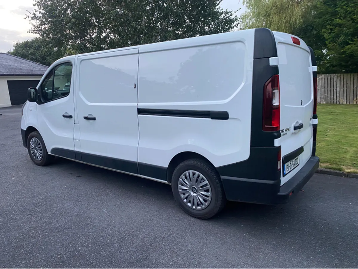 Renault Trafic LL29 BUSINESS DCI 5DR - Image 4