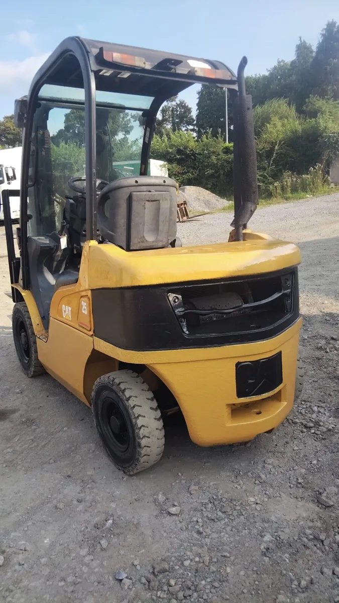 2.5ton cat forklift - Image 3