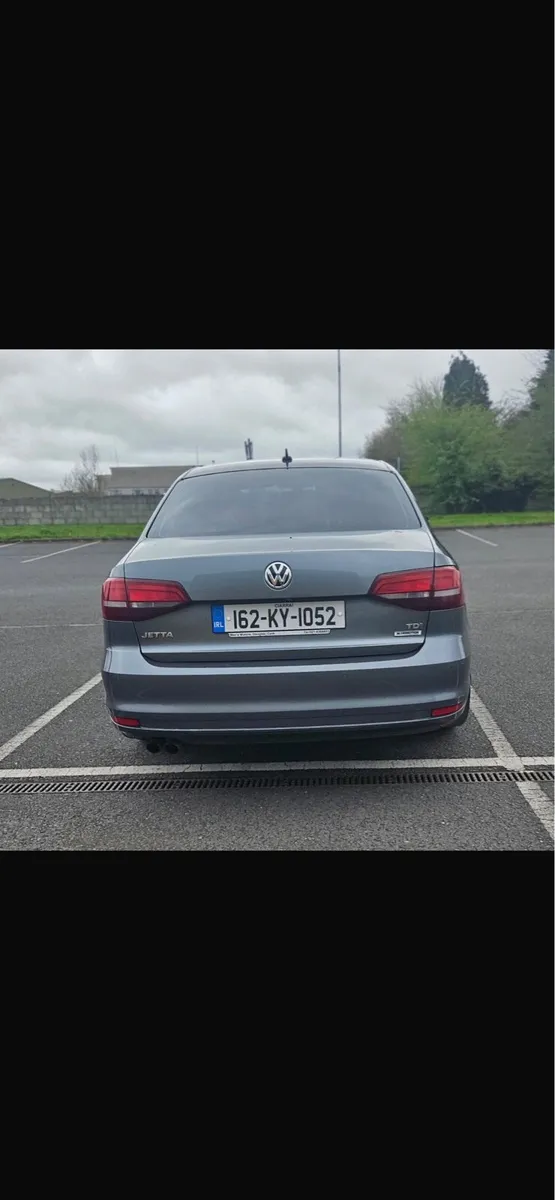 Volkswagen Jetta 2016 - Image 4