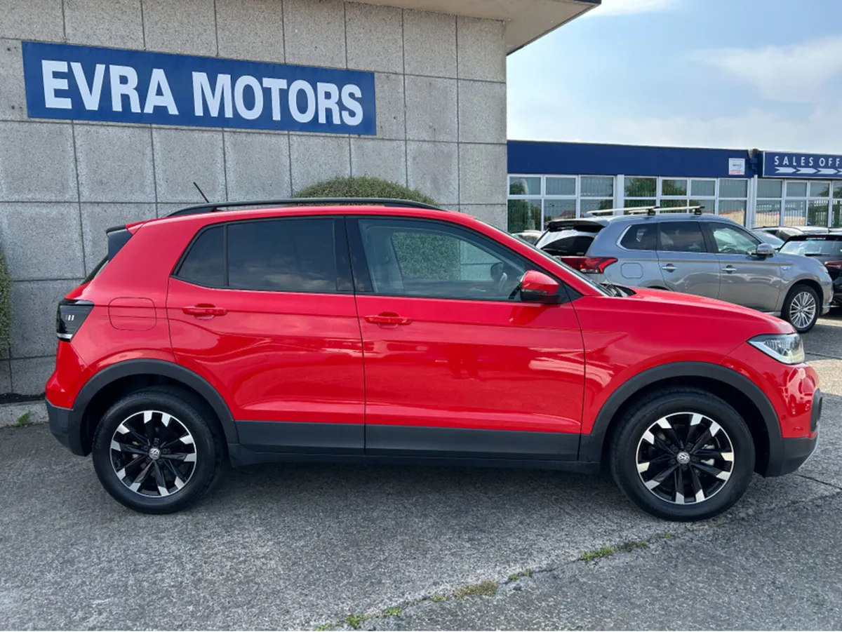 Volkswagen T-Cross 1.0 TSI PETROL **AUTOMATIC** - Image 3