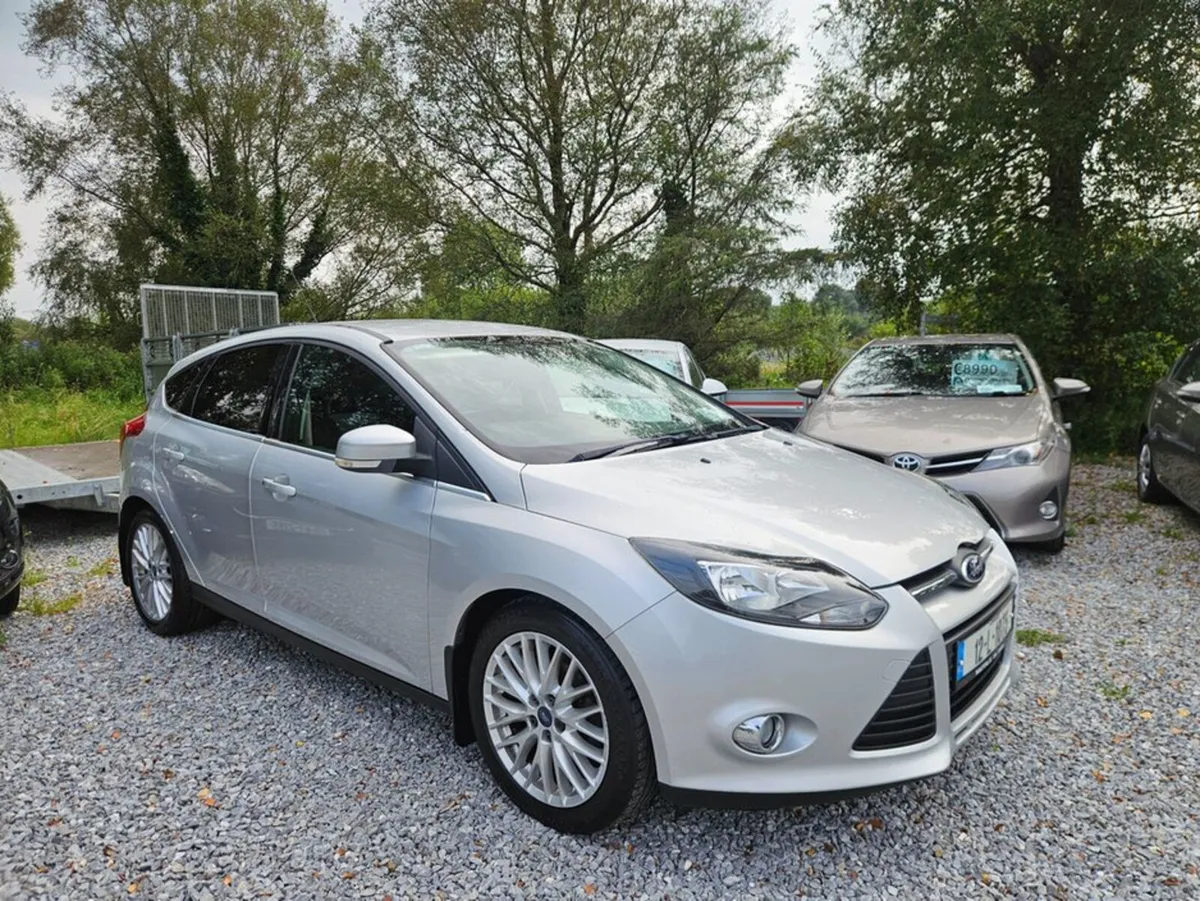 Ford Focus 1.0 Petrol Zetec 100PS 5DR - Image 3