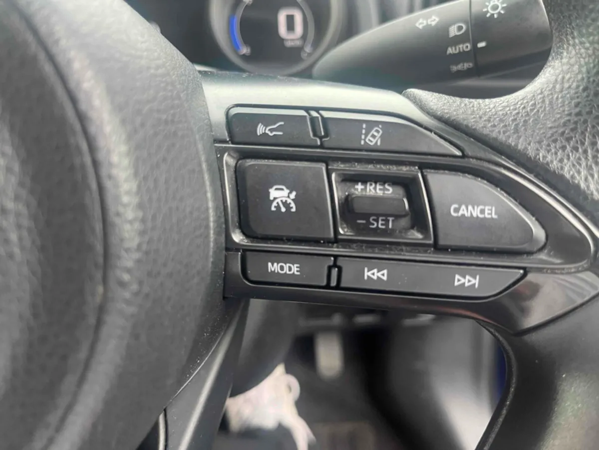 Toyota Yaris Cross 2021 Yaris Cross Hybrid 1.5 lit - Image 3