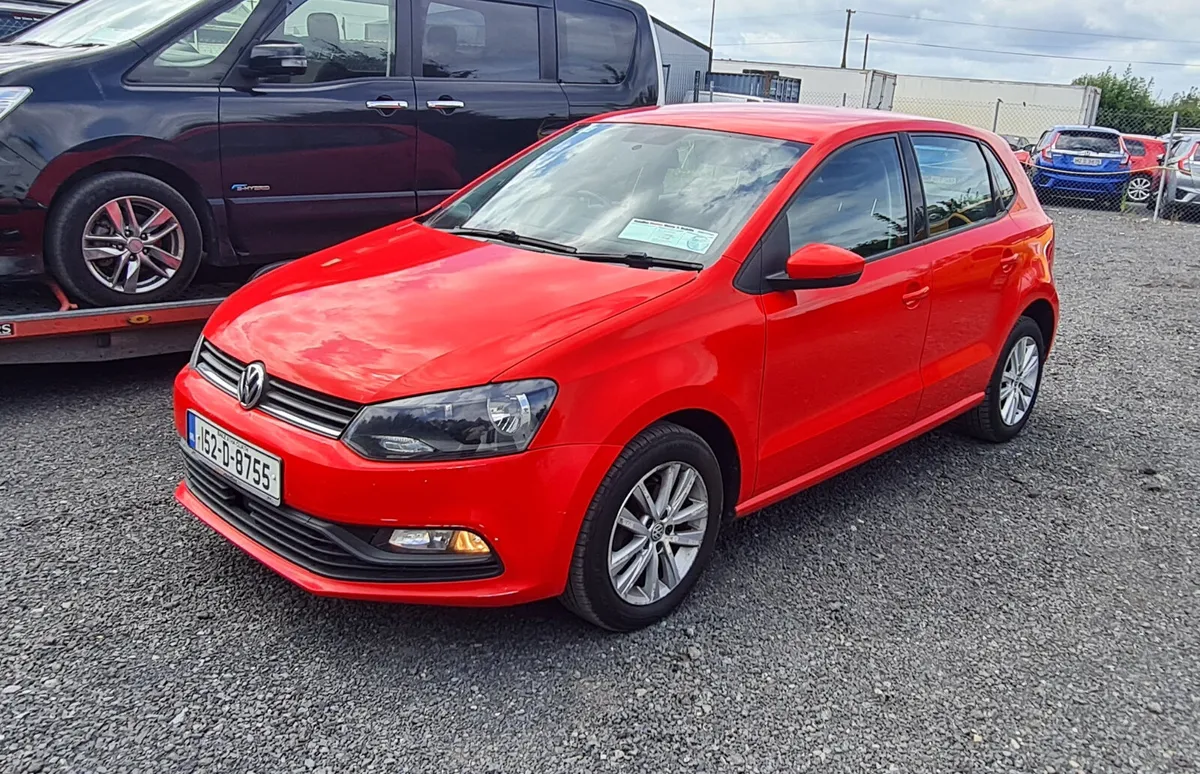 Volkswagen Polo 2015 - Image 2