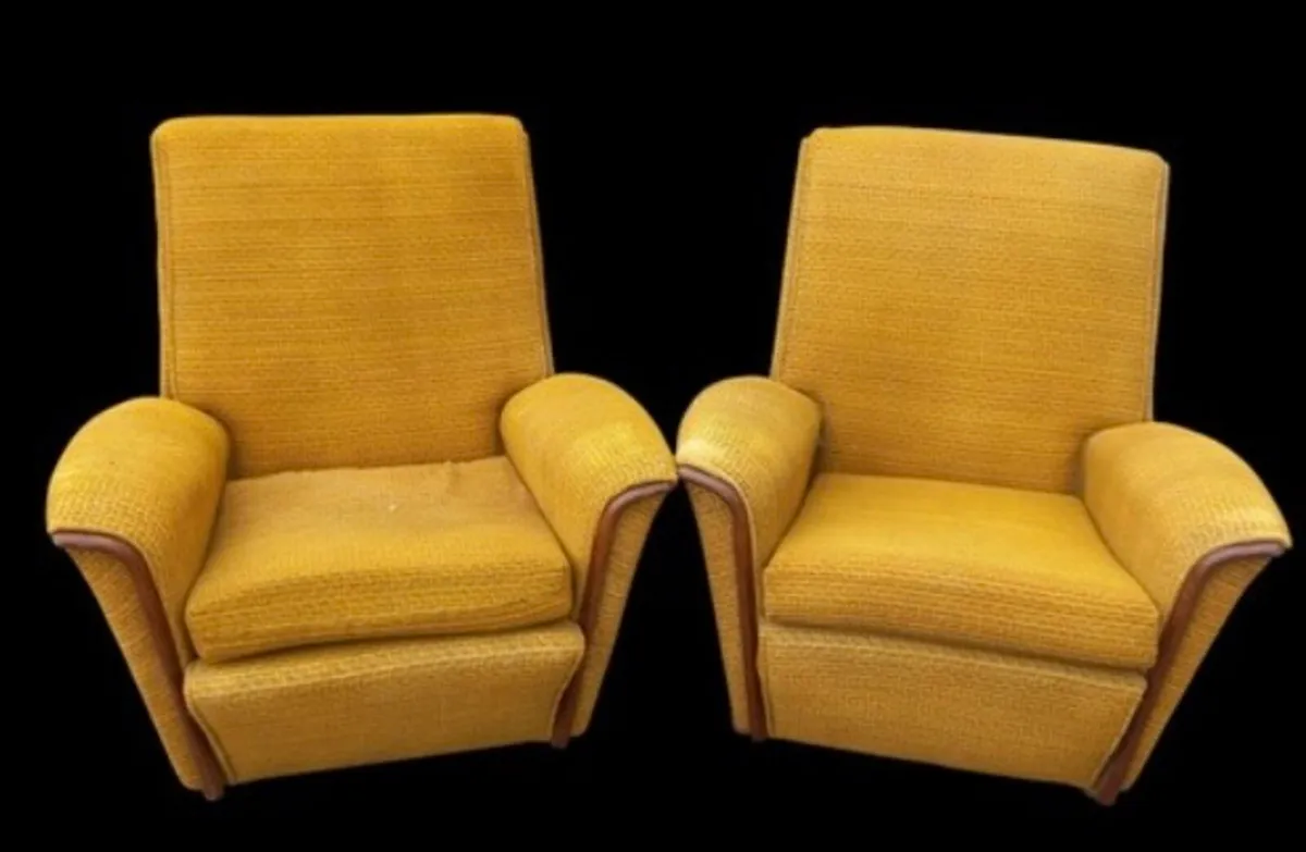 Pair of mid century retro armchairs. - Image 1